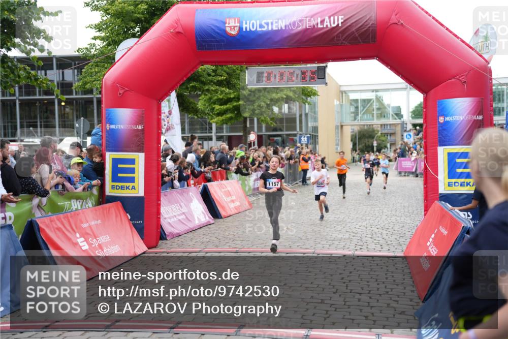 12.06.2026 - Holstenköstenlauf LAZAROV Photography http://msf.ph/oto/9742530 12.06.2026 16:35:38 Laufen 1157, 1283, 75, 220, 374, 646, 648, 875, 1157, 1177, 1283 meine-sportfotos.de