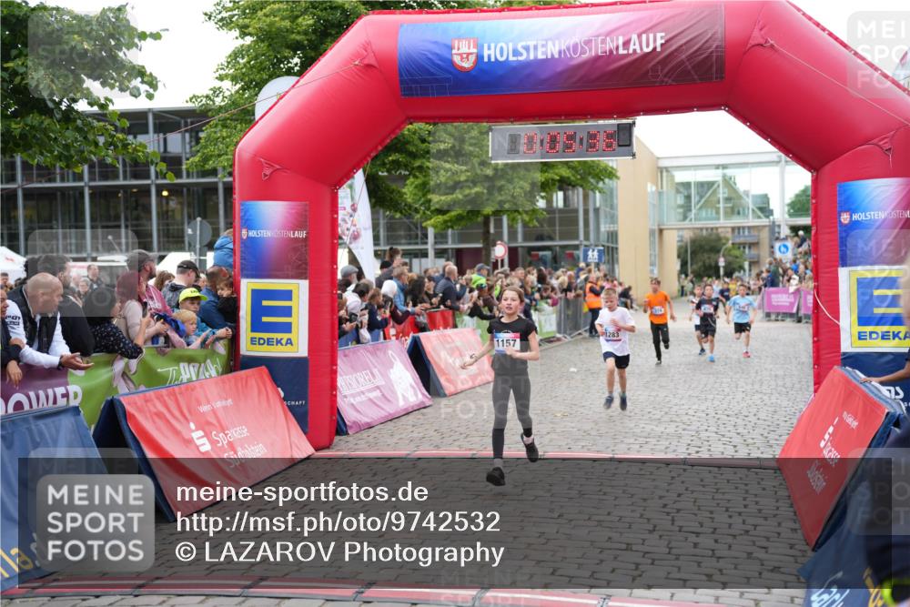 12.06.2026 - Holstenköstenlauf LAZAROV Photography http://msf.ph/oto/9742532 12.06.2026 16:35:38 Laufen 1157, 1283, 220, 374, 646, 648, 875, 1157, 1177, 1283 meine-sportfotos.de