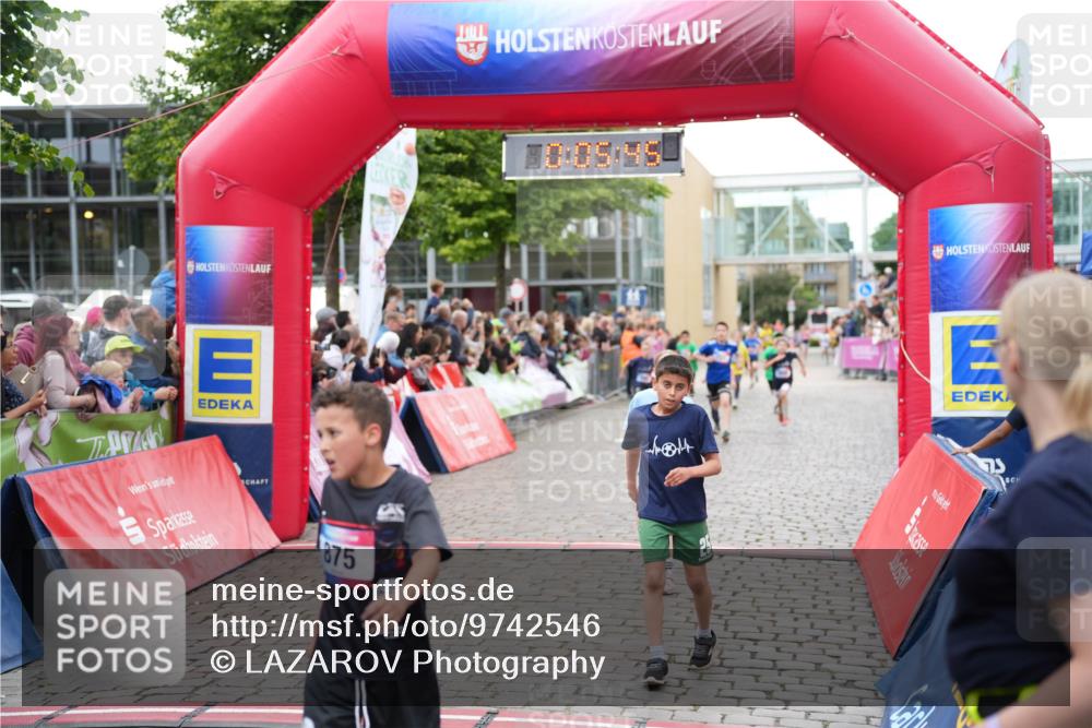 12.06.2026 - Holstenköstenlauf LAZAROV Photography http://msf.ph/oto/9742546 12.06.2026 16:35:47 Laufen 875, 251, 496, 502, 630, 731, 733, 734, 880, 996, 998, 1296 meine-sportfotos.de
