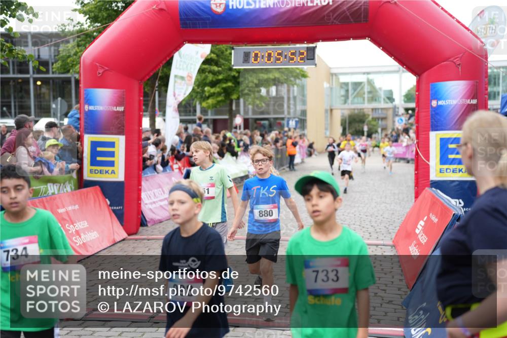 12.06.2026 - Holstenköstenlauf LAZAROV Photography http://msf.ph/oto/9742560 12.06.2026 16:35:54 Laufen 10, 05, 52, 734, 51, 296, 880, 998, 733, 180, 251, 500, 635, 733, 734, 876, 880, 886, 899, 1281, 1290, 1296 meine-sportfotos.de