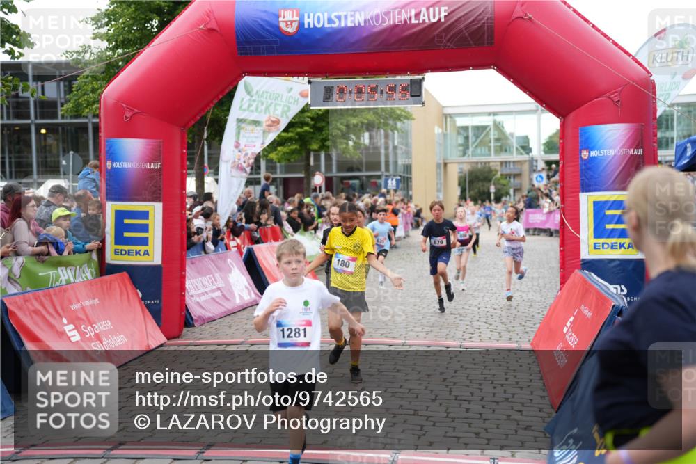 12.06.2026 - Holstenköstenlauf LAZAROV Photography http://msf.ph/oto/9742565 12.06.2026 16:35:58 Laufen 1281, 180, 876, 180, 219, 500, 635, 636, 876, 886, 899, 1179, 1281, 1290 meine-sportfotos.de