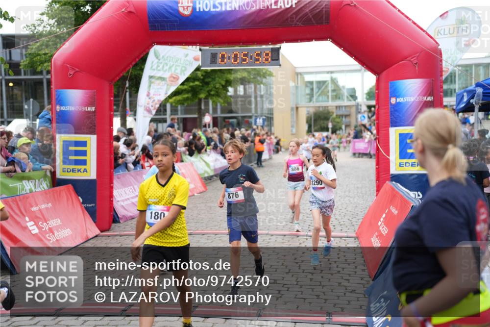 12.06.2026 - Holstenköstenlauf LAZAROV Photography http://msf.ph/oto/9742570 12.06.2026 16:36:01 Laufen 10, 05, 58, 180, 876, 886, 1290, 50, 219, 500, 635, 636, 876, 884, 885, 886, 898, 899, 1176, 1179, 1290 meine-sportfotos.de