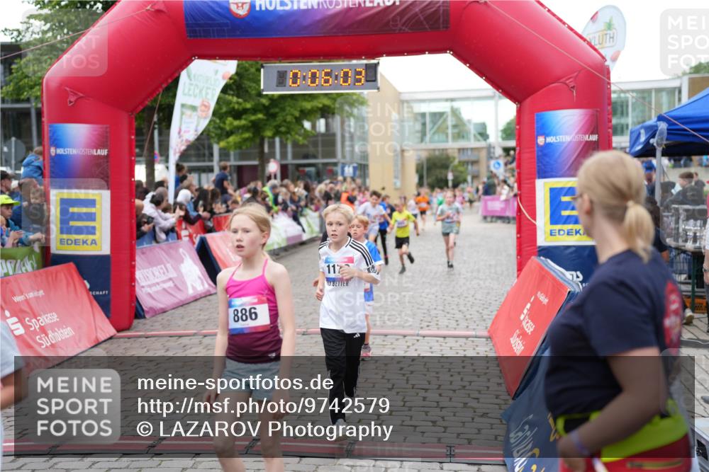 12.06.2026 - Holstenköstenlauf LAZAROV Photography http://msf.ph/oto/9742579 12.06.2026 16:36:06 Laufen 10, 05, 03, 886, 117, 50, 173, 370, 636, 729, 735, 884, 885, 898, 979, 1087, 1176, 1179 meine-sportfotos.de