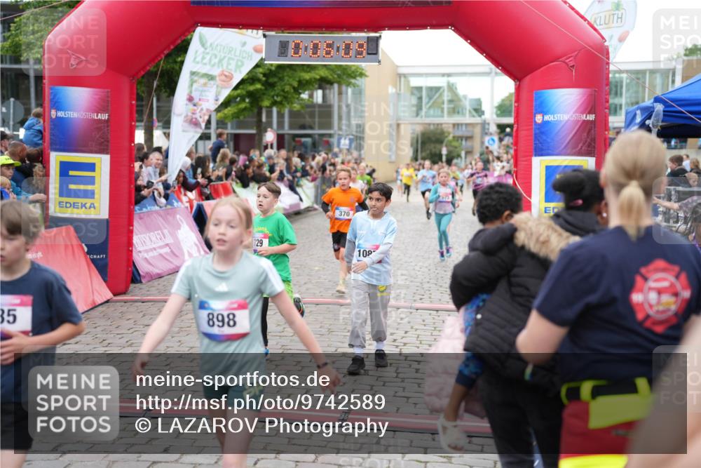 12.06.2026 - Holstenköstenlauf LAZAROV Photography http://msf.ph/oto/9742589 12.06.2026 16:36:11 Laufen 385, 729, 898, 370, 109, 19, 173, 270, 370, 488, 622, 638, 729, 735, 884, 898, 979, 1087, 1430, 1432, 1448, 1496 meine-sportfotos.de