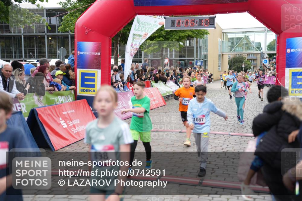 12.06.2026 - Holstenköstenlauf LAZAROV Photography http://msf.ph/oto/9742591 12.06.2026 16:36:12 Laufen 898, 370, 1087, 1441, 19, 173, 216, 270, 271, 370, 488, 622, 629, 638, 729, 735, 979, 1087, 1430, 1432, 1448, 1496 meine-sportfotos.de