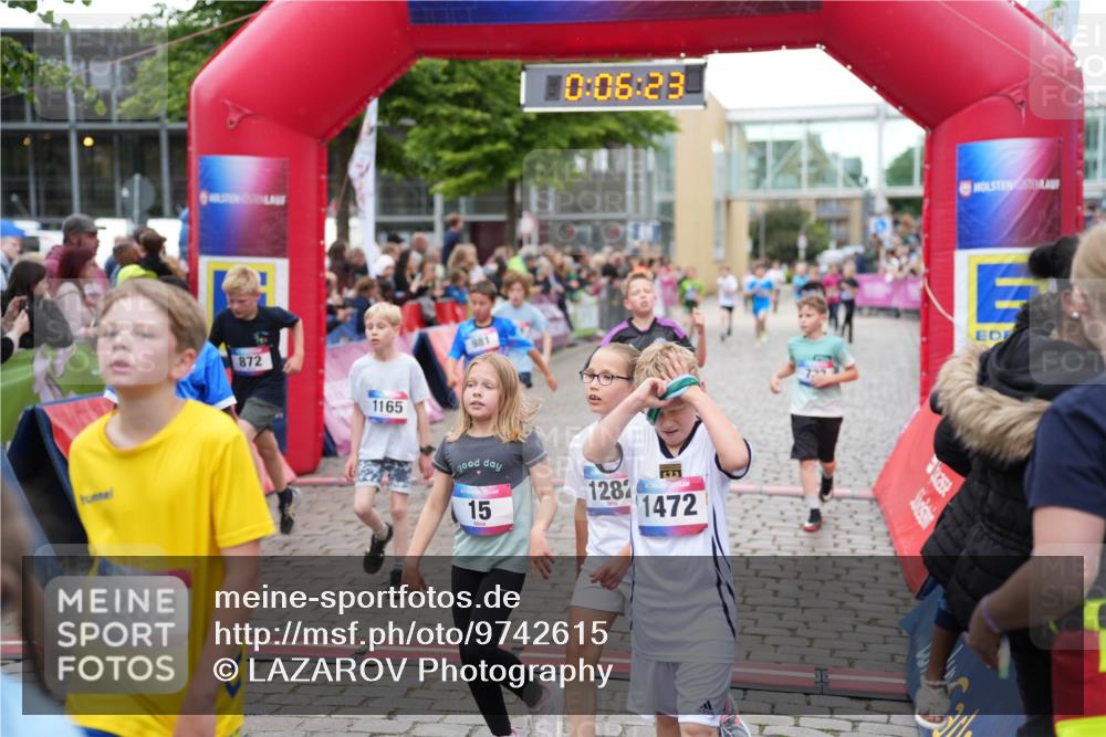 12.06.2026 - Holstenköstenlauf LAZAROV Photography http://msf.ph/oto/9742615 12.06.2026 16:36:25 Laufen 1289, 872, 1165, 15, 0, 06, 23, 1282, 1472, 15, 109, 272, 277, 639, 722, 724, 872, 881, 974, 980, 981, 1040, 1165, 1168, 1297, 1433 meine-sportfotos.de