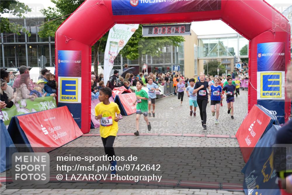 12.06.2026 - Holstenköstenlauf LAZAROV Photography http://msf.ph/oto/9742642 12.06.2026 16:36:42 Laufen 453, 125, 645, 1156, 1094, 263, 75, 250, 263, 269, 453, 493, 623, 645, 725, 730, 878, 1094, 1156, 1172, 1294, 1304 meine-sportfotos.de