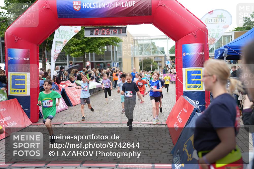 12.06.2026 - Holstenköstenlauf LAZAROV Photography http://msf.ph/oto/9742644 12.06.2026 16:36:43 Laufen 725, 645, 1156, 878, 20, 75, 250, 263, 269, 453, 491, 493, 623, 645, 725, 730, 878, 1094, 1156, 1172, 1294, 1304 meine-sportfotos.de