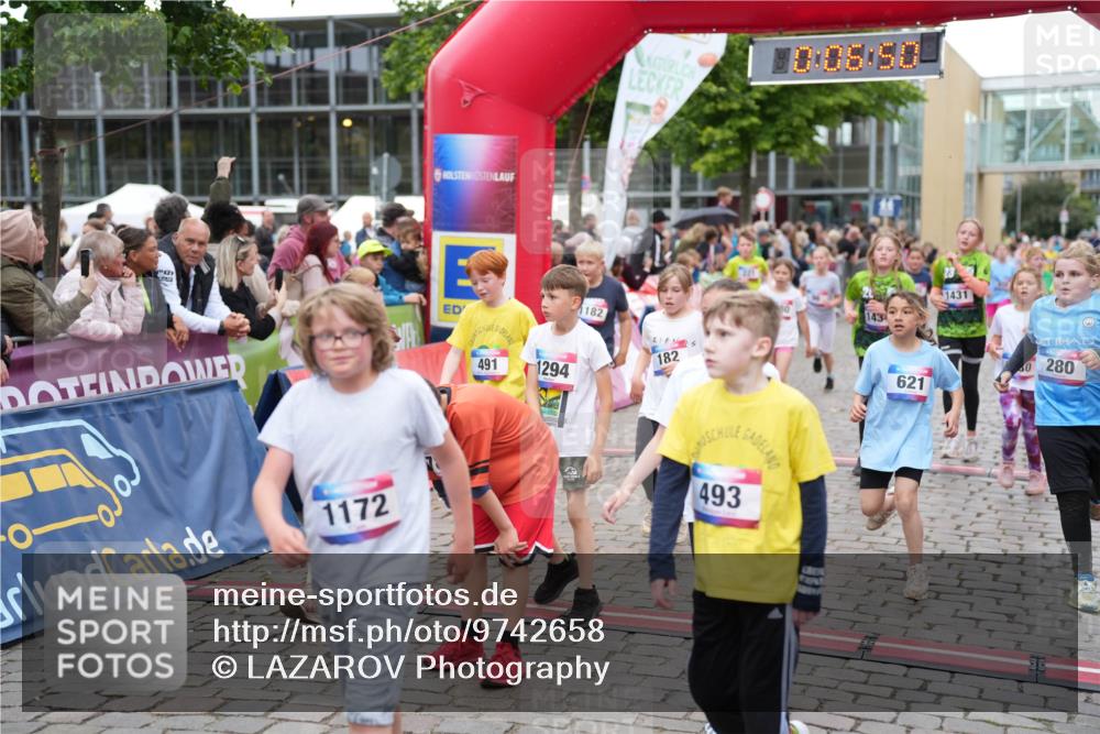 12.06.2026 - Holstenköstenlauf LAZAROV Photography http://msf.ph/oto/9742658 12.06.2026 16:36:52 Laufen 1172, 491, 1294, 1182, 182, 143, 493, 1431, 621, 0280, 72, 96, 121, 174, 182, 221, 255, 258, 280, 491, 499, 504, 621, 623, 628, 726, 874, 1180, 1182, 1280, 1294, 1431, 1434 meine-sportfotos.de
