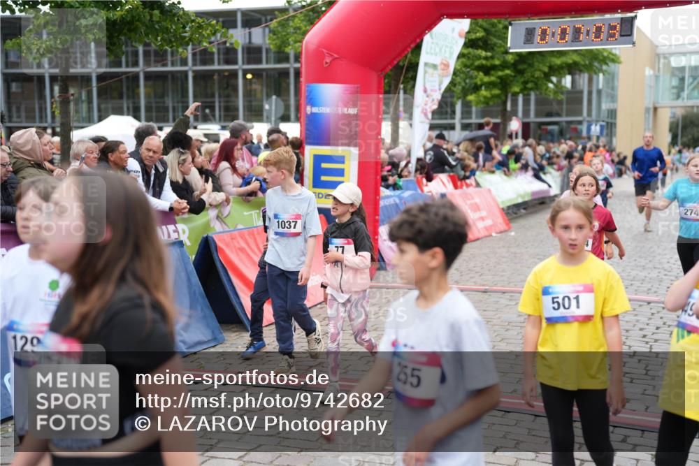 12.06.2026 - Holstenköstenlauf LAZAROV Photography http://msf.ph/oto/9742682 12.06.2026 16:37:05 Laufen 129, 1037, 77, 185, 274, 501, 175, 274, 281, 632, 882, 1037, 1038, 1093, 1160, 1169, 1284, 1295, 1559 meine-sportfotos.de