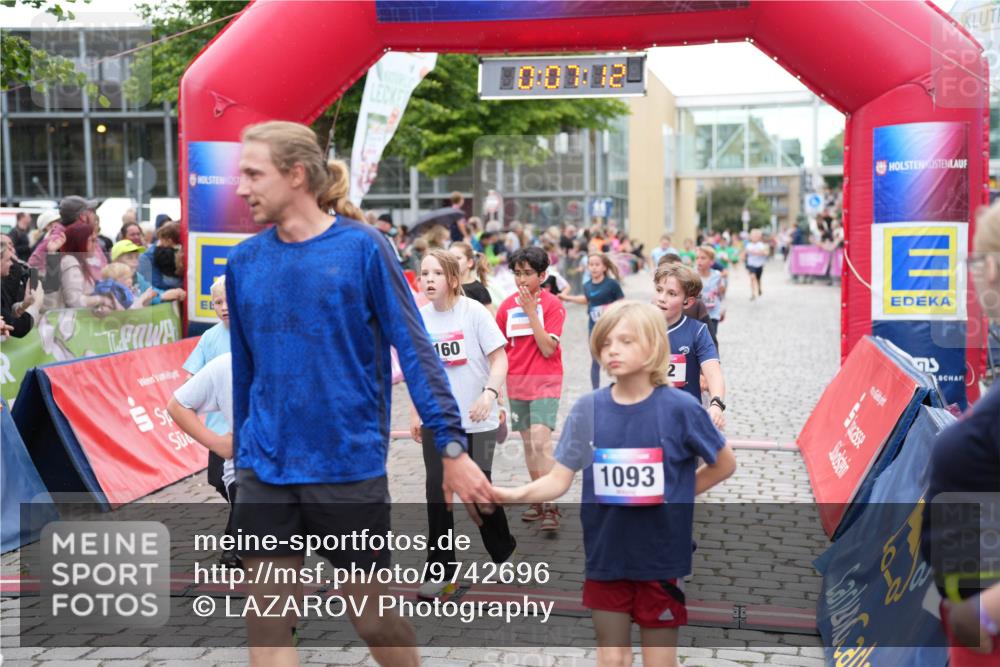 12.06.2026 - Holstenköstenlauf LAZAROV Photography http://msf.ph/oto/9742696 12.06.2026 16:37:15 Laufen 10, 07, 12, 160, 1093, 75, 90, 175, 176, 225, 624, 637, 727, 732, 1000, 1167, 1442 meine-sportfotos.de