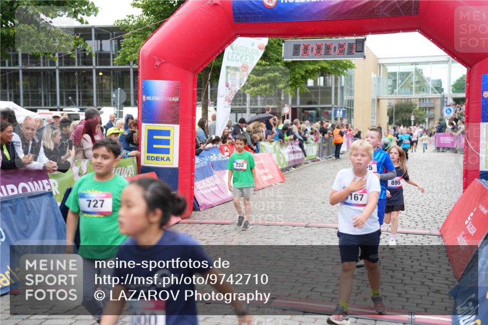 12.06.2026 - Holstenköstenlauf LAZAROV Photography http://msf.ph/oto/9742710 12.06.2026 16:37:23 Laufen 727, 000, 732, 5, 895, 167, 225, 256, 715, 727, 732, 891, 895, 1085, 1167, 1291, 1428 meine-sportfotos.de