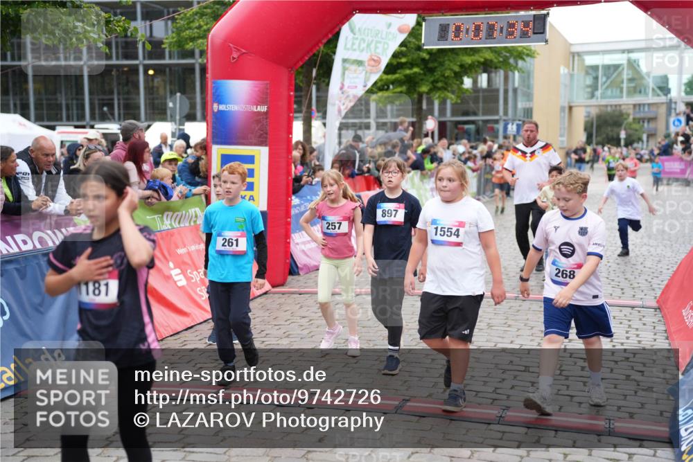 12.06.2026 - Holstenköstenlauf LAZAROV Photography http://msf.ph/oto/9742726 12.06.2026 16:37:36 Laufen 1181, 261, 897, 257, 1554, 268, 218, 257, 261, 268, 644, 871, 897, 1163, 1513, 1515 meine-sportfotos.de