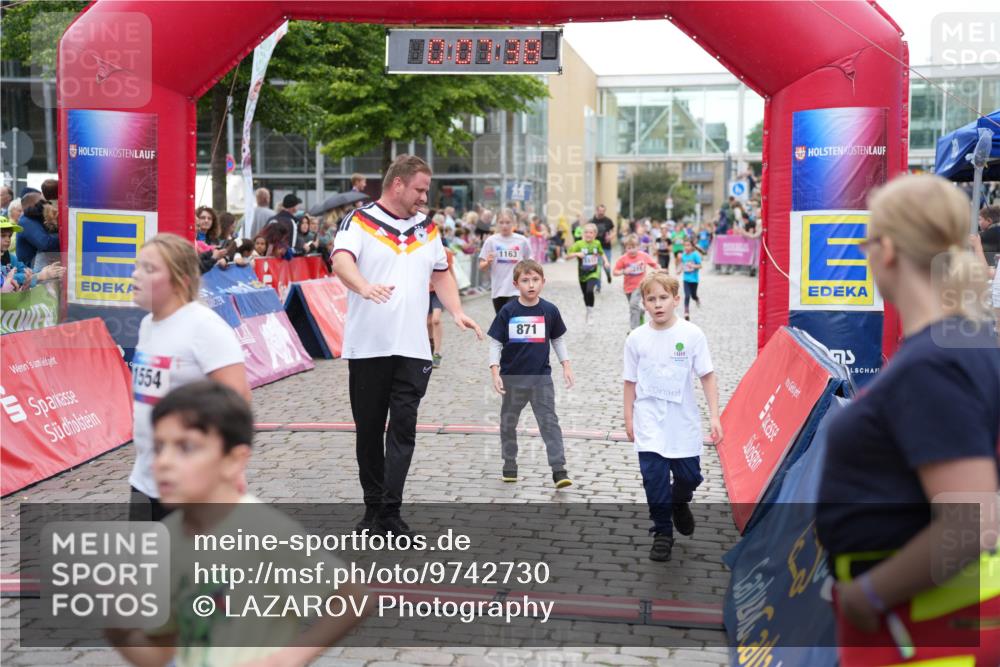 12.06.2026 - Holstenköstenlauf LAZAROV Photography http://msf.ph/oto/9742730 12.06.2026 16:37:40 Laufen 1163, 1554, 871, 218, 279, 871, 900, 1163, 1513, 1515 meine-sportfotos.de