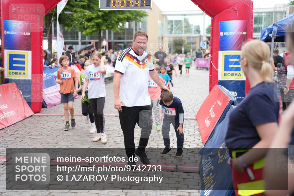 12.06.2026 - Holstenköstenlauf LAZAROV Photography http://msf.ph/oto/9742733 12.06.2026 16:37:44 Laufen 10, 00, 218, 1163, 1515, 871, 75, 217, 218, 252, 279, 720, 900, 1163, 1513, 1515, 1532 meine-sportfotos.de