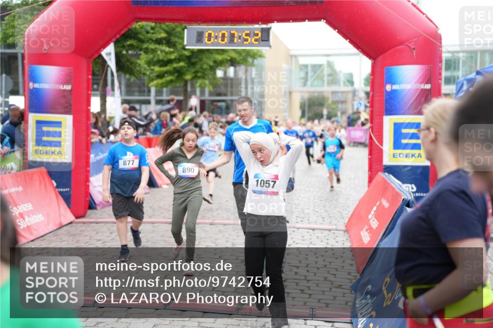 12.06.2026 - Holstenköstenlauf LAZAROV Photography http://msf.ph/oto/9742754 12.06.2026 16:37:54 Laufen 10, 07, 52, 877, 890, 1057, 122, 217, 498, 640, 877, 888, 890, 1039, 1162, 1288, 1302, 1483, 1505, 1518, 1529, 1531 meine-sportfotos.de