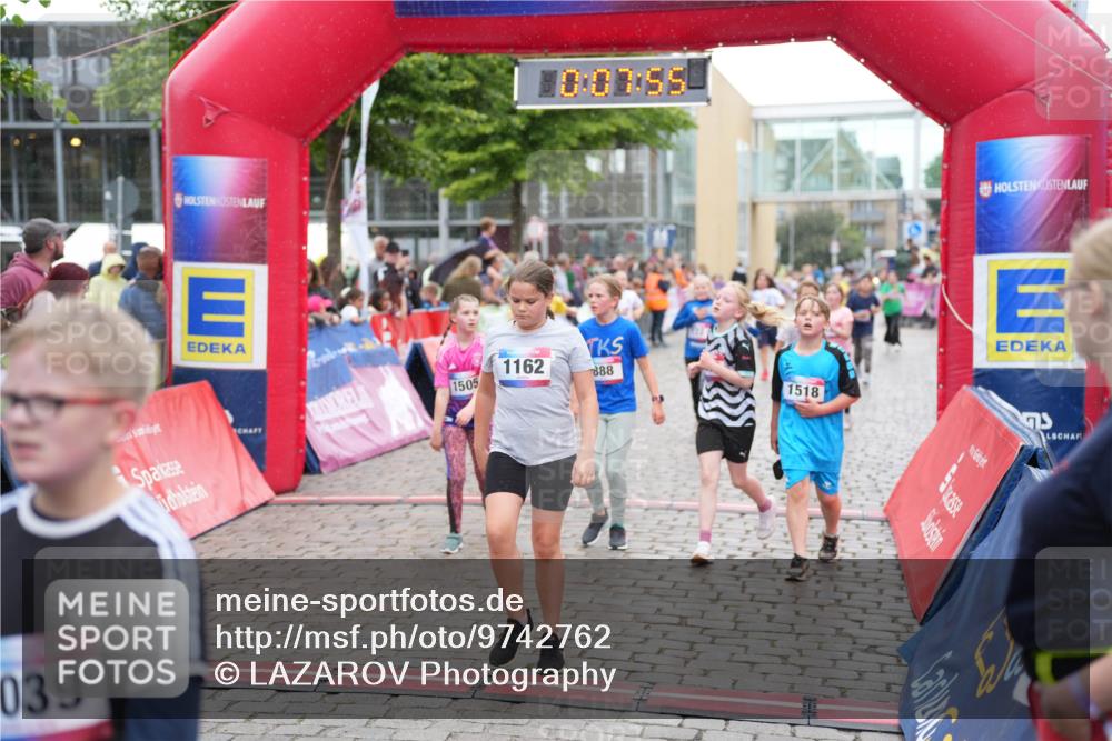 12.06.2026 - Holstenköstenlauf LAZAROV Photography http://msf.ph/oto/9742762 12.06.2026 16:37:58 Laufen 039, 10, 07, 55, 1162, 888, 1505, 1518, 75, 49, 95, 122, 172, 249, 283, 498, 634, 713, 888, 1288, 1302, 1308, 1505, 1518, 1529, 1531, 1553 meine-sportfotos.de