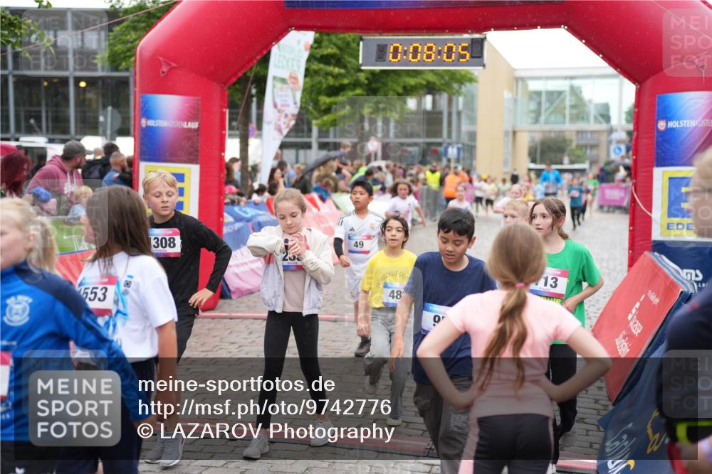 12.06.2026 - Holstenköstenlauf LAZAROV Photography http://msf.ph/oto/9742776 12.06.2026 16:38:07 Laufen 553, 10, 08, 05, 308, 49, 48, 13, 49, 249, 489, 494, 503, 617, 634, 713, 721, 965, 1076, 1293, 1299, 1307, 1308, 1400 meine-sportfotos.de