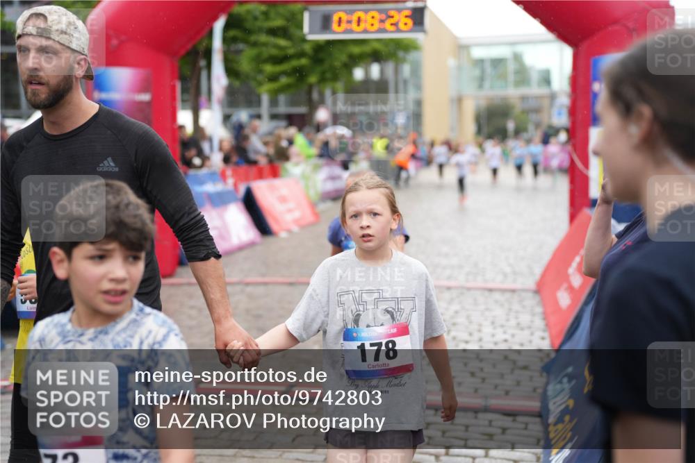 12.06.2026 - Holstenköstenlauf LAZAROV Photography http://msf.ph/oto/9742803 12.06.2026 16:38:28 Laufen 0, 08, 26, 36, 178, 2, 265, 616, 618, 894, 1158, 1159, 1166, 1287 meine-sportfotos.de
