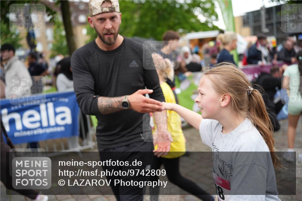 12.06.2026 - Holstenköstenlauf LAZAROV Photography http://msf.ph/oto/9742809 12.06.2026 16:38:30 Laufen 265, 267, 616, 618, 894, 1158, 1159, 1166, 1287 meine-sportfotos.de
