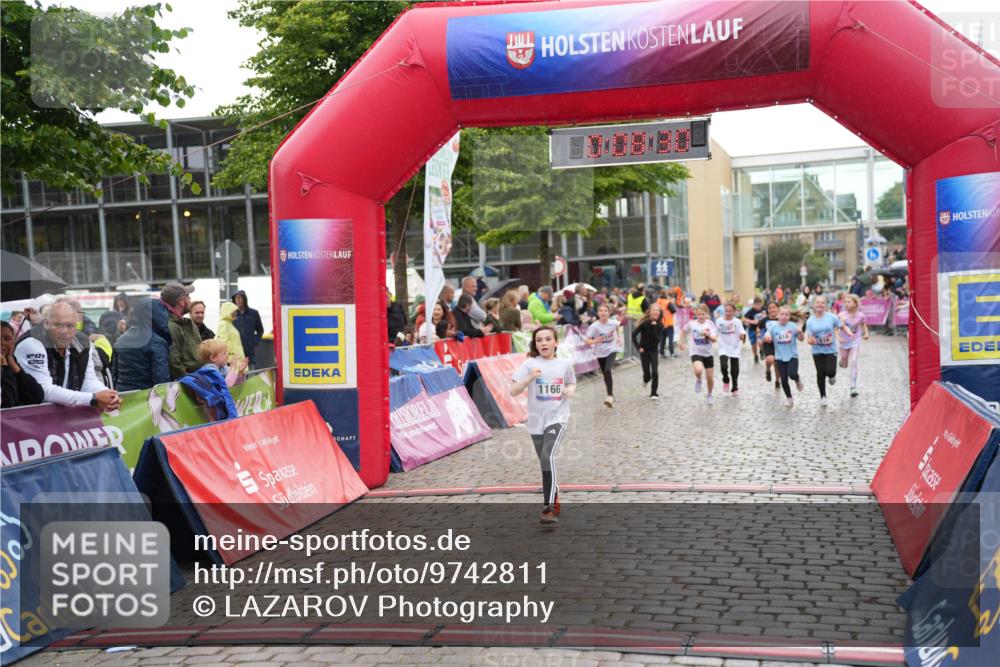 12.06.2026 - Holstenköstenlauf LAZAROV Photography http://msf.ph/oto/9742811 12.06.2026 16:38:32 Laufen 0, 1166, 265, 267, 616, 618, 894, 1158, 1159, 1166, 1287, 1456 meine-sportfotos.de