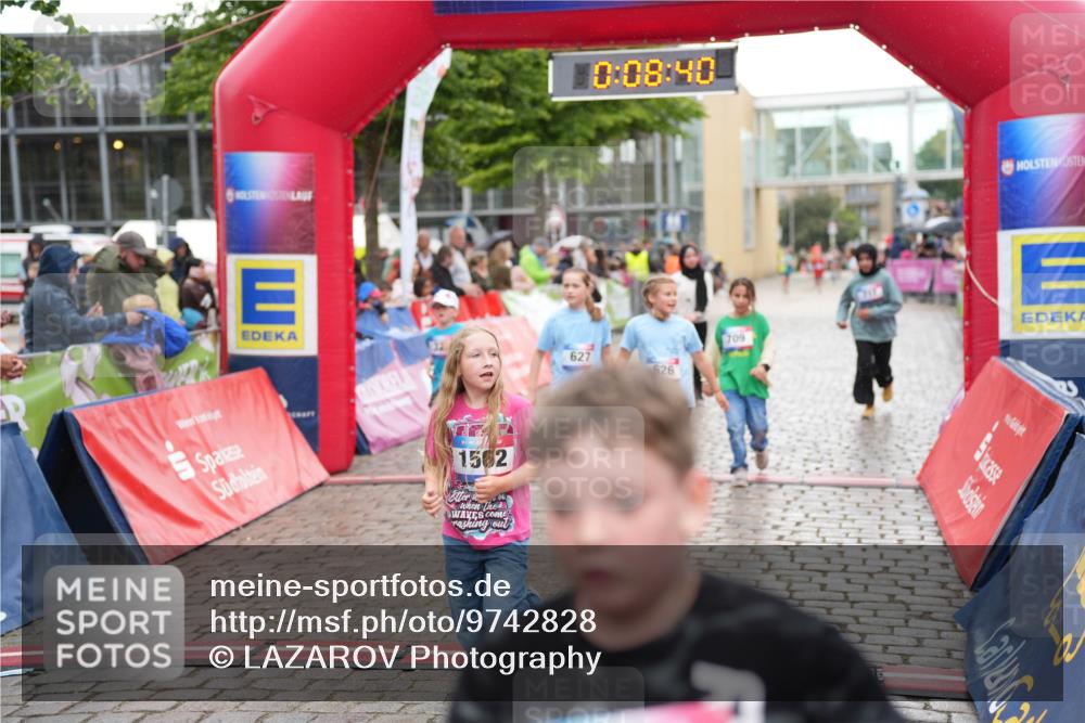 12.06.2026 - Holstenköstenlauf LAZAROV Photography http://msf.ph/oto/9742828 12.06.2026 16:38:42 Laufen 1562, 10, 08, 40, 709, 627, 626, 626, 627, 709, 717, 1174, 1562 meine-sportfotos.de
