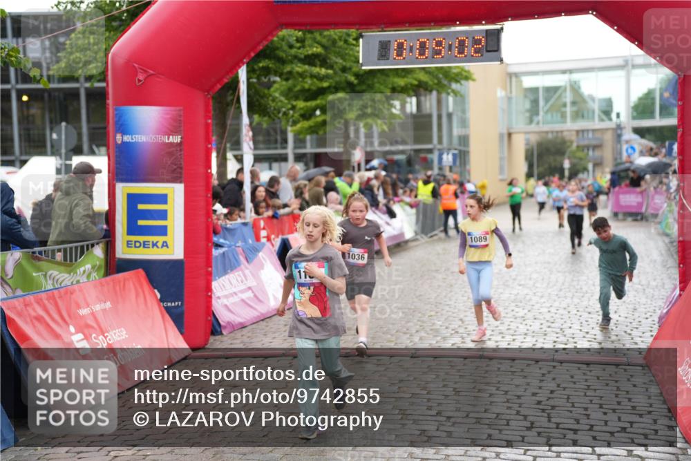 12.06.2026 - Holstenköstenlauf LAZAROV Photography http://msf.ph/oto/9742855 12.06.2026 16:39:04 Laufen 10, 09, 08, 1089, 1036, 982, 1036, 1089, 1161 meine-sportfotos.de