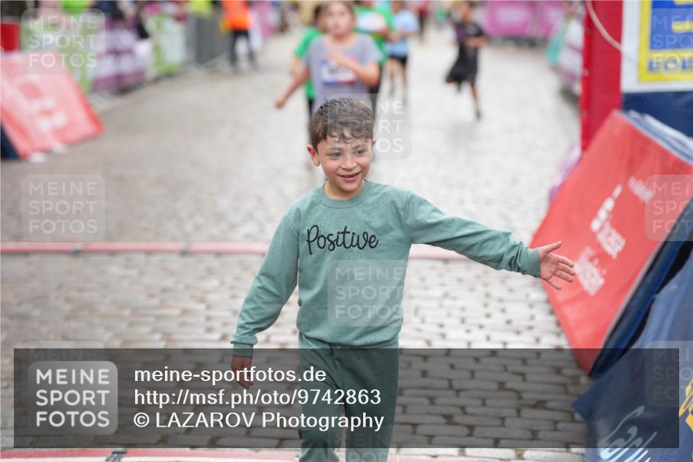 12.06.2026 - Holstenköstenlauf LAZAROV Photography http://msf.ph/oto/9742863 12.06.2026 16:39:10 Laufen 260, 620, 707, 712, 982 meine-sportfotos.de