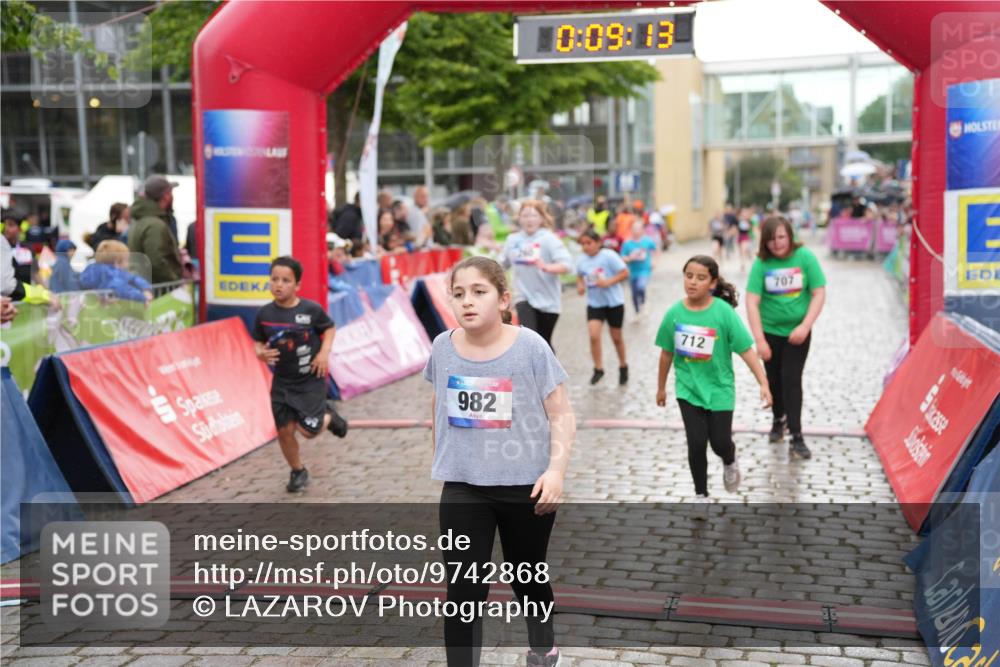12.06.2026 - Holstenköstenlauf LAZAROV Photography http://msf.ph/oto/9742868 12.06.2026 16:39:15 Laufen 982, 10, 09, 13, 712, 707, 260, 620, 707, 712, 971, 1079 meine-sportfotos.de