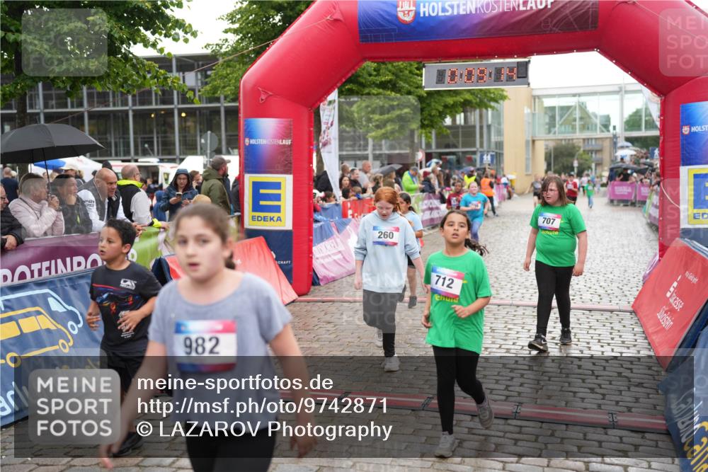 12.06.2026 - Holstenköstenlauf LAZAROV Photography http://msf.ph/oto/9742871 12.06.2026 16:39:16 Laufen 982, 260, 712, 707, 260, 620, 707, 712, 971, 1079, 1471 meine-sportfotos.de
