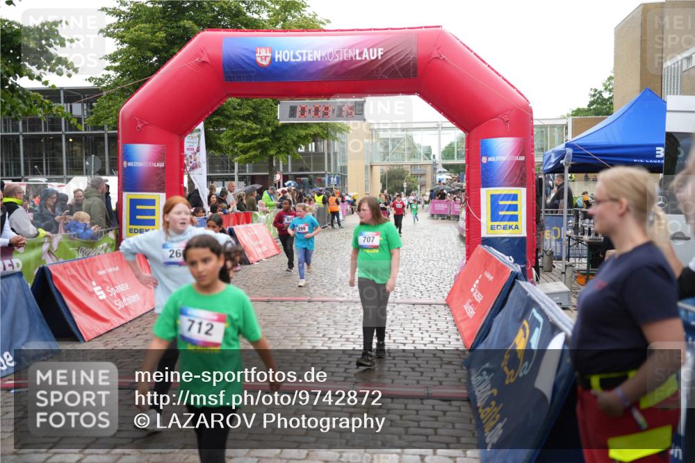 12.06.2026 - Holstenköstenlauf LAZAROV Photography http://msf.ph/oto/9742872 12.06.2026 16:39:17 Laufen 26, 712, 971, 299, 707, 260, 620, 971, 1079, 1470, 1471 meine-sportfotos.de