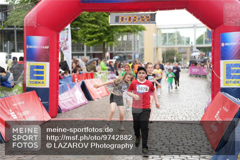 12.06.2026 - Holstenköstenlauf LAZAROV Photography http://msf.ph/oto/9742882 12.06.2026 16:39:24 Laufen 10, 09, 88, 147, 1079, 1470, 23, 264, 714, 719, 892, 893, 1079, 1470, 1471 meine-sportfotos.de