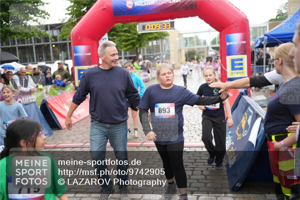 12.06.2026 - Holstenköstenlauf LAZAROV Photography http://msf.ph/oto/9742905 12.06.2026 16:39:35 Laufen 719, 10, 09, 33, 893, 2, 253, 278, 619, 1078, 1090, 1095, 1286, 1306 meine-sportfotos.de