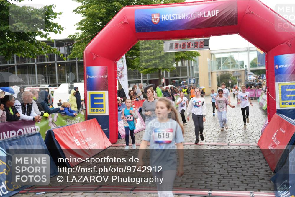 12.06.2026 - Holstenköstenlauf LAZAROV Photography http://msf.ph/oto/9742912 12.06.2026 16:39:40 Laufen 311, 619, 1306, 1286, 278, 278, 619, 633, 647, 1090, 1286, 1306 meine-sportfotos.de