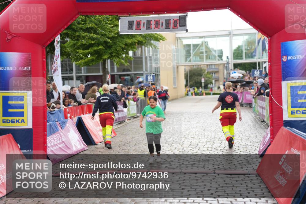 12.06.2026 - Holstenköstenlauf LAZAROV Photography http://msf.ph/oto/9742936 12.06.2026 16:40:13 Laufen 70, 708 meine-sportfotos.de