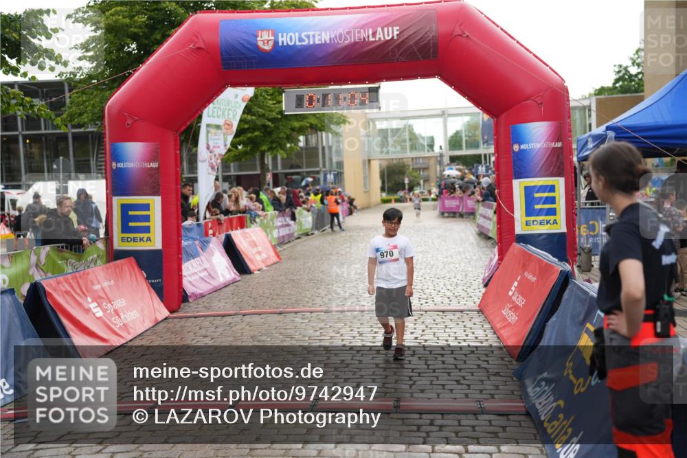12.06.2026 - Holstenköstenlauf LAZAROV Photography http://msf.ph/oto/9742947 12.06.2026 16:41:07 Laufen 970, 160, 13, 970 meine-sportfotos.de
