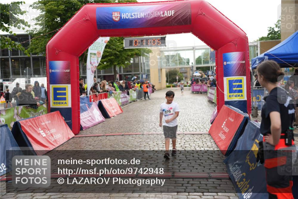12.06.2026 - Holstenköstenlauf LAZAROV Photography http://msf.ph/oto/9742948 12.06.2026 16:41:07 Laufen 970, 60, 13, 970 meine-sportfotos.de
