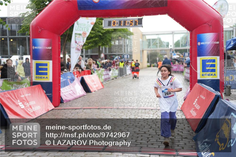 12.06.2026 - Holstenköstenlauf LAZAROV Photography http://msf.ph/oto/9742967 12.06.2026 16:41:59 Laufen 262, 16, 13, 262 meine-sportfotos.de