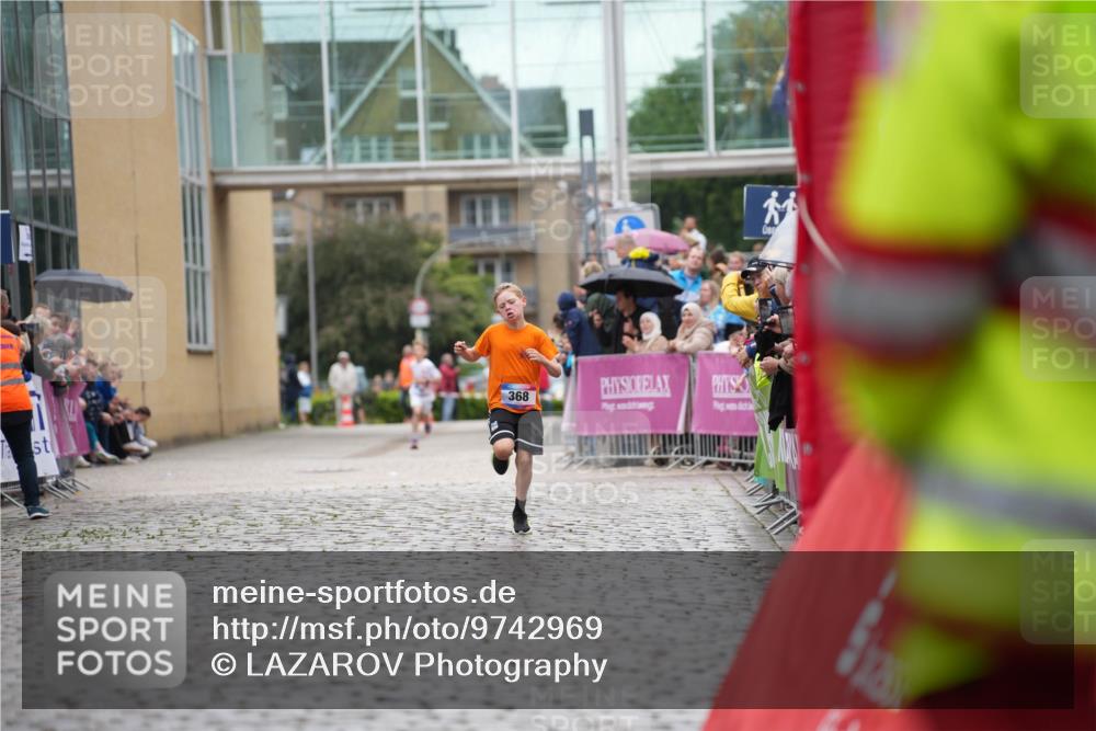 12.06.2026 - Holstenköstenlauf LAZAROV Photography http://msf.ph/oto/9742969 12.06.2026 16:49:43 Laufen 368, 368 meine-sportfotos.de