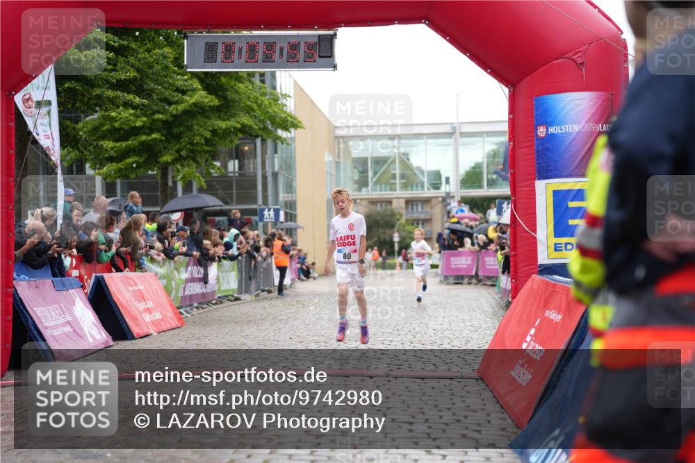 12.06.2026 - Holstenköstenlauf LAZAROV Photography http://msf.ph/oto/9742980 12.06.2026 16:49:54 Laufen 0, 80, 80, 83 meine-sportfotos.de