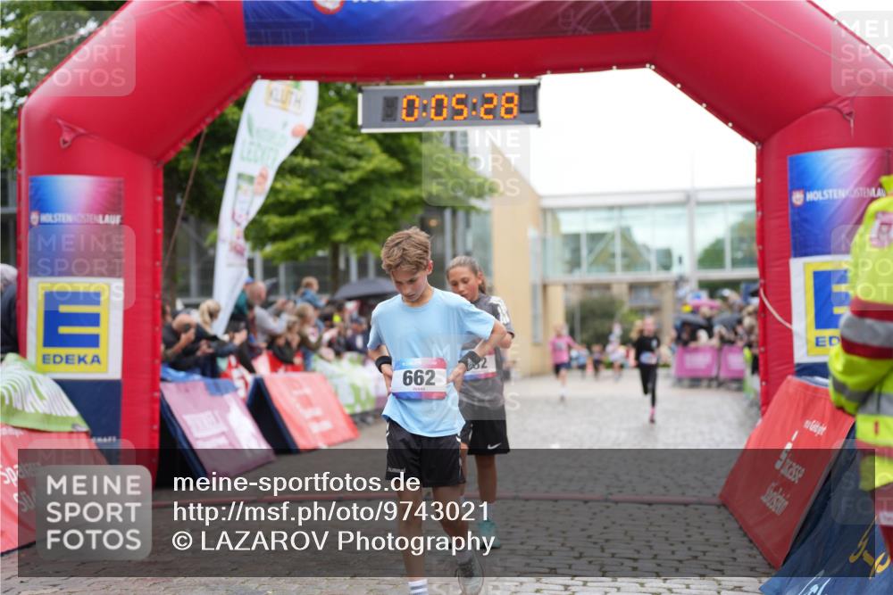 12.06.2026 - Holstenköstenlauf LAZAROV Photography http://msf.ph/oto/9743021 12.06.2026 16:50:27 Laufen 10, 05, 28, 662, 2, 232, 662, 664, 1404 meine-sportfotos.de
