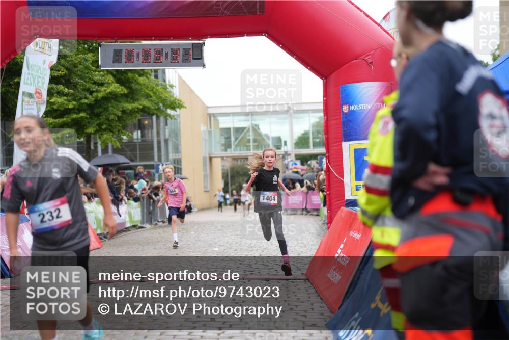 12.06.2026 - Holstenköstenlauf LAZAROV Photography http://msf.ph/oto/9743023 12.06.2026 16:50:29 Laufen 232, 1404, 43, 232, 664, 1404 meine-sportfotos.de