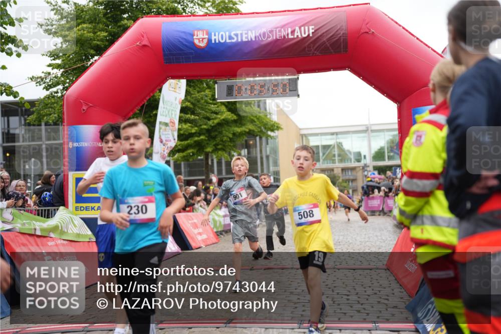 12.06.2026 - Holstenköstenlauf LAZAROV Photography http://msf.ph/oto/9743044 12.06.2026 16:50:48 Laufen 230, 901, 508, 19, 33, 226, 230, 507, 508, 901, 905, 908, 1064, 1069, 1073, 1148, 1149 meine-sportfotos.de