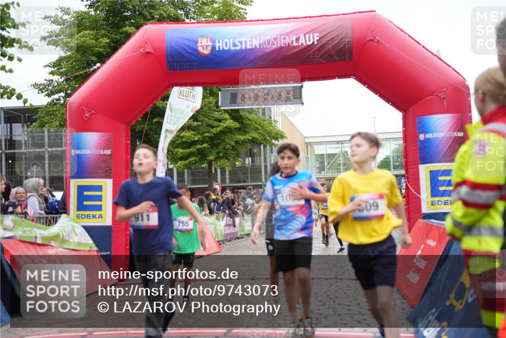 12.06.2026 - Holstenköstenlauf LAZAROV Photography http://msf.ph/oto/9743073 12.06.2026 16:51:03 Laufen 911, 755, 105, 126, 309, 112, 236, 369, 509, 661, 667, 755, 911, 985, 1268, 1494 meine-sportfotos.de