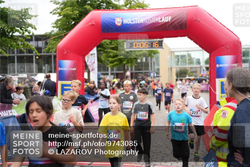 12.06.2026 - Holstenköstenlauf LAZAROV Photography http://msf.ph/oto/9743085 12.06.2026 16:51:15 Laufen 59, 512, 0, 06, 16, 1044, 1058, 290, 227, 227, 246, 666, 909, 988, 1044, 1058, 1059, 1065, 1070, 1153, 1273, 1445, 1455 meine-sportfotos.de