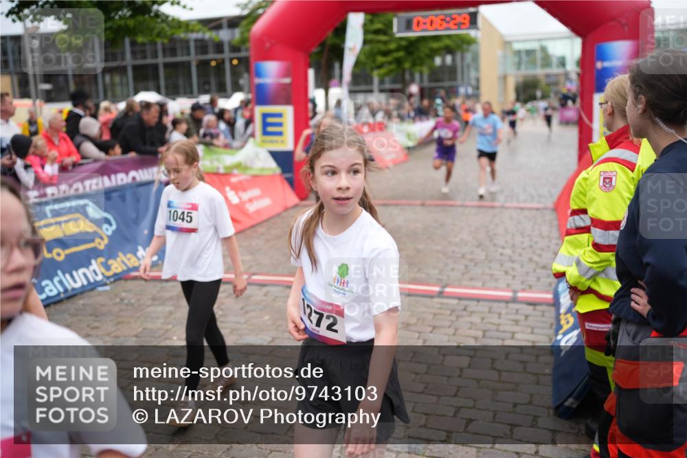 12.06.2026 - Holstenköstenlauf LAZAROV Photography http://msf.ph/oto/9743103 12.06.2026 16:51:28 Laufen 1045, 272, 0, 06, 29, 10, 52, 241, 651, 907, 991, 993 meine-sportfotos.de