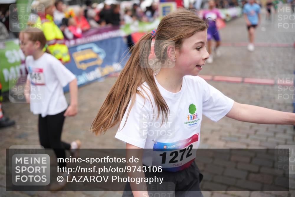 12.06.2026 - Holstenköstenlauf LAZAROV Photography http://msf.ph/oto/9743106 12.06.2026 16:51:29 Laufen 0145, 4, 36, 1272, 10, 52, 241, 651, 750, 751, 907, 991, 993 meine-sportfotos.de
