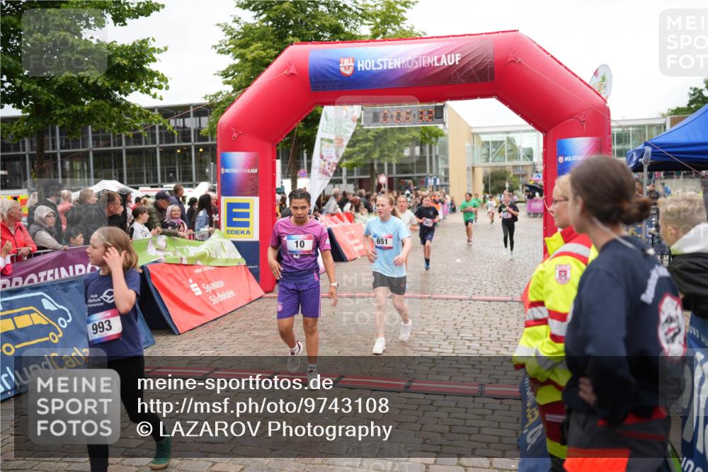 12.06.2026 - Holstenköstenlauf LAZAROV Photography http://msf.ph/oto/9743108 12.06.2026 16:51:31 Laufen 993, 10, 651, 10, 52, 241, 651, 750, 751, 756, 907, 991 meine-sportfotos.de