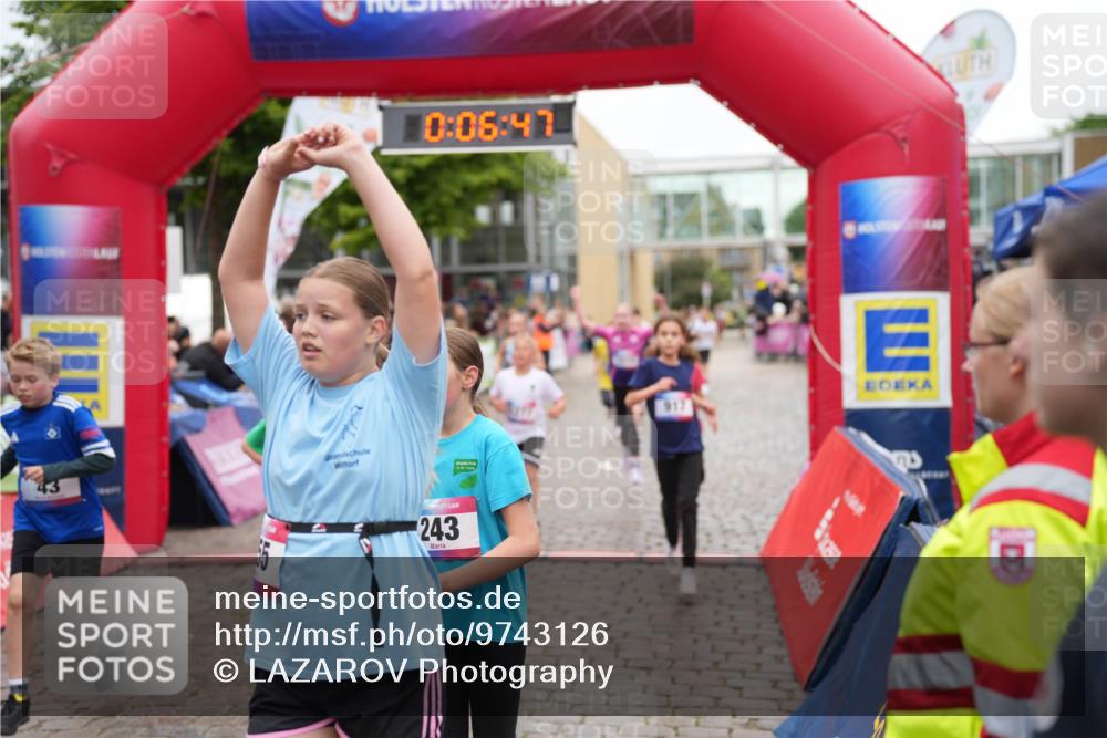 12.06.2026 - Holstenköstenlauf LAZAROV Photography http://msf.ph/oto/9743126 12.06.2026 16:51:45 Laufen 243, 0, 06, 47, 917, 43, 118, 124, 146, 243, 521, 742, 757, 917, 989, 1041, 1075, 1269, 1277, 1512 meine-sportfotos.de