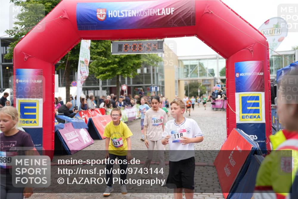 12.06.2026 - Holstenköstenlauf LAZAROV Photography http://msf.ph/oto/9743144 12.06.2026 16:51:53 Laufen 989, 521, 1075, 118, 62, 118, 133, 657, 743, 904, 1075 meine-sportfotos.de